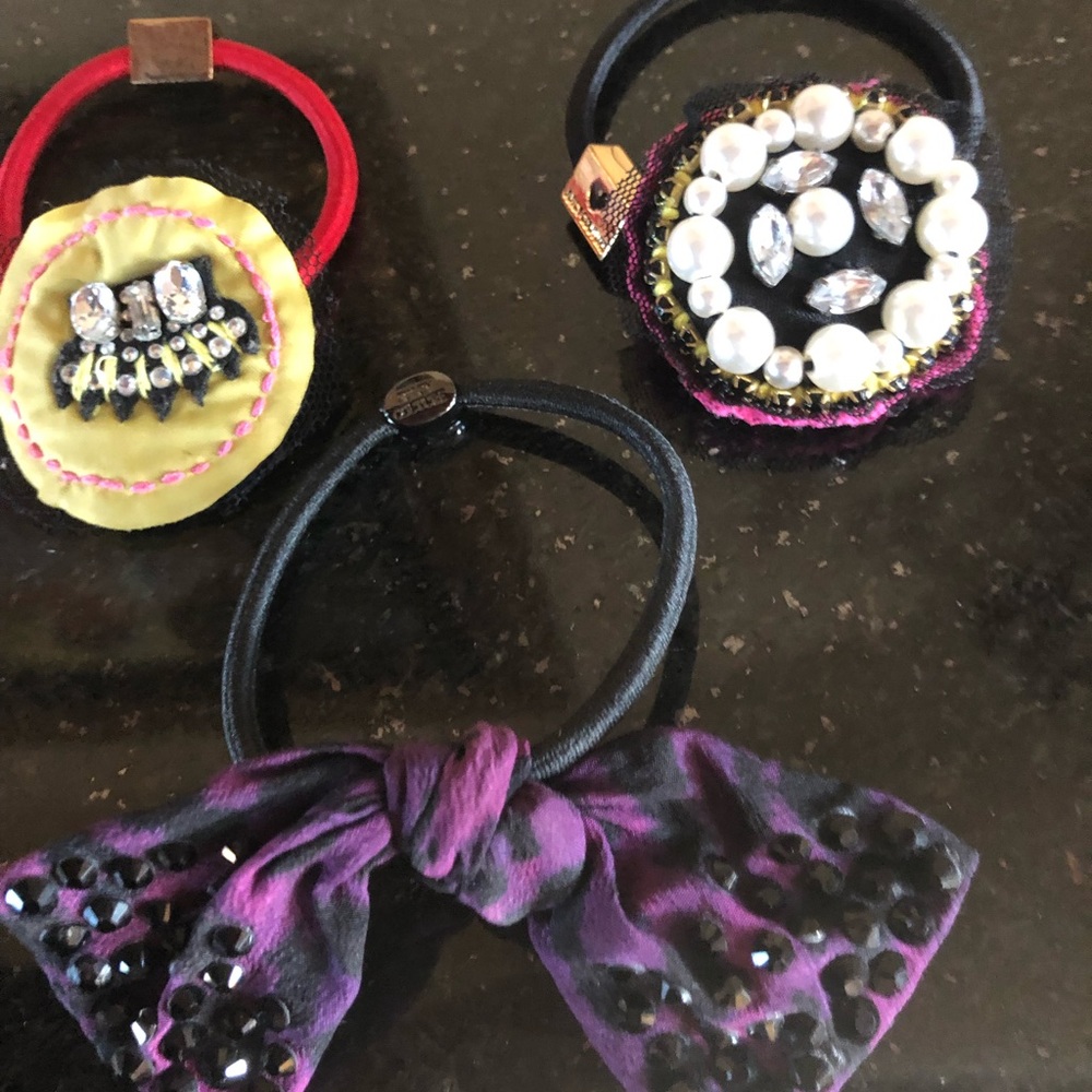 Boutique kids girls hair ties set. Set of three